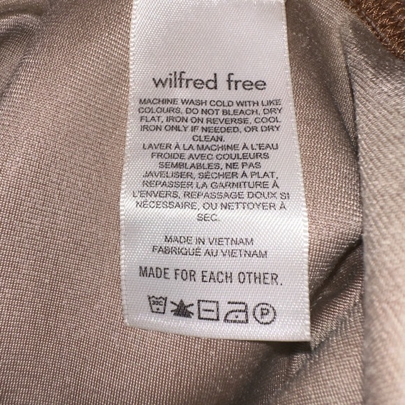 Wilfred Free Daria Pant
Size XS
C$78 C$138
Excellent condition no flaws
Skinny - Picture 10 of 13